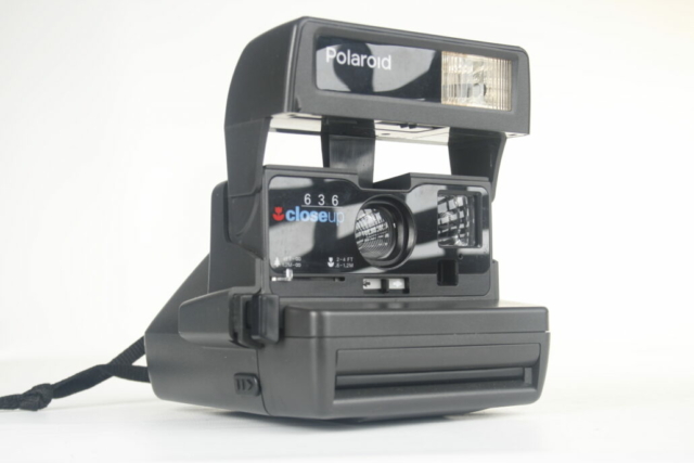 Polaroid 636 Close Up. Instant film camera. 600 Plus film. 1996. USA 2