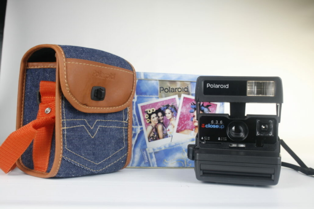 Polaroid 636 Close Up. Jeans Limited Edition. Instant film camera. 600 Plus film. 1996. USA