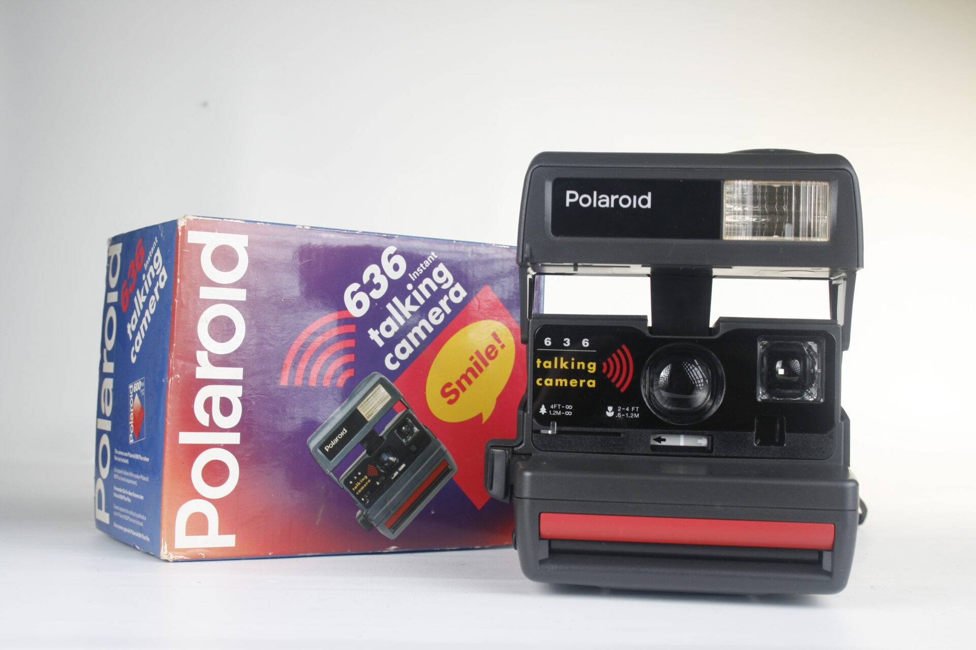Polaroid 636 Talking Camera. Instant film camera. 600 film. 1995-1997. USA