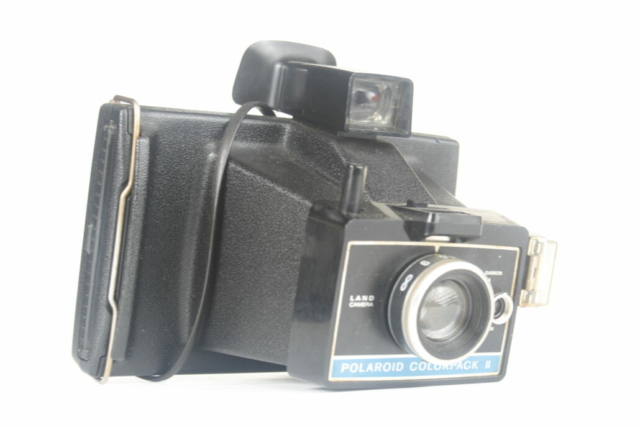 Polaroid Colorpack II landcamera. Peel apart 100 Series Land Packfilm. 1969-1972. USA