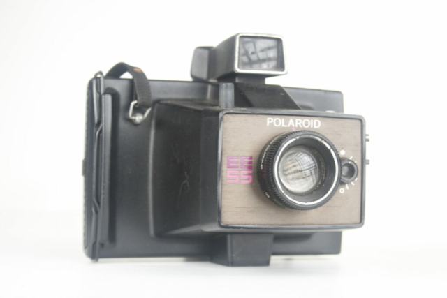 Polaroid EE 55. Instant filmpack camera. 1976-1977. USA