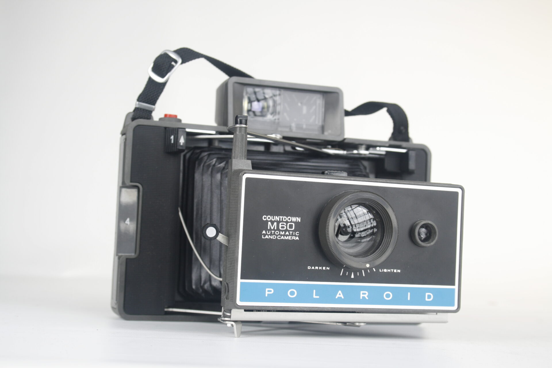 Polaroid Land Camera Automatic. Countdown M60. Instant film Packfilm. 1970. USA