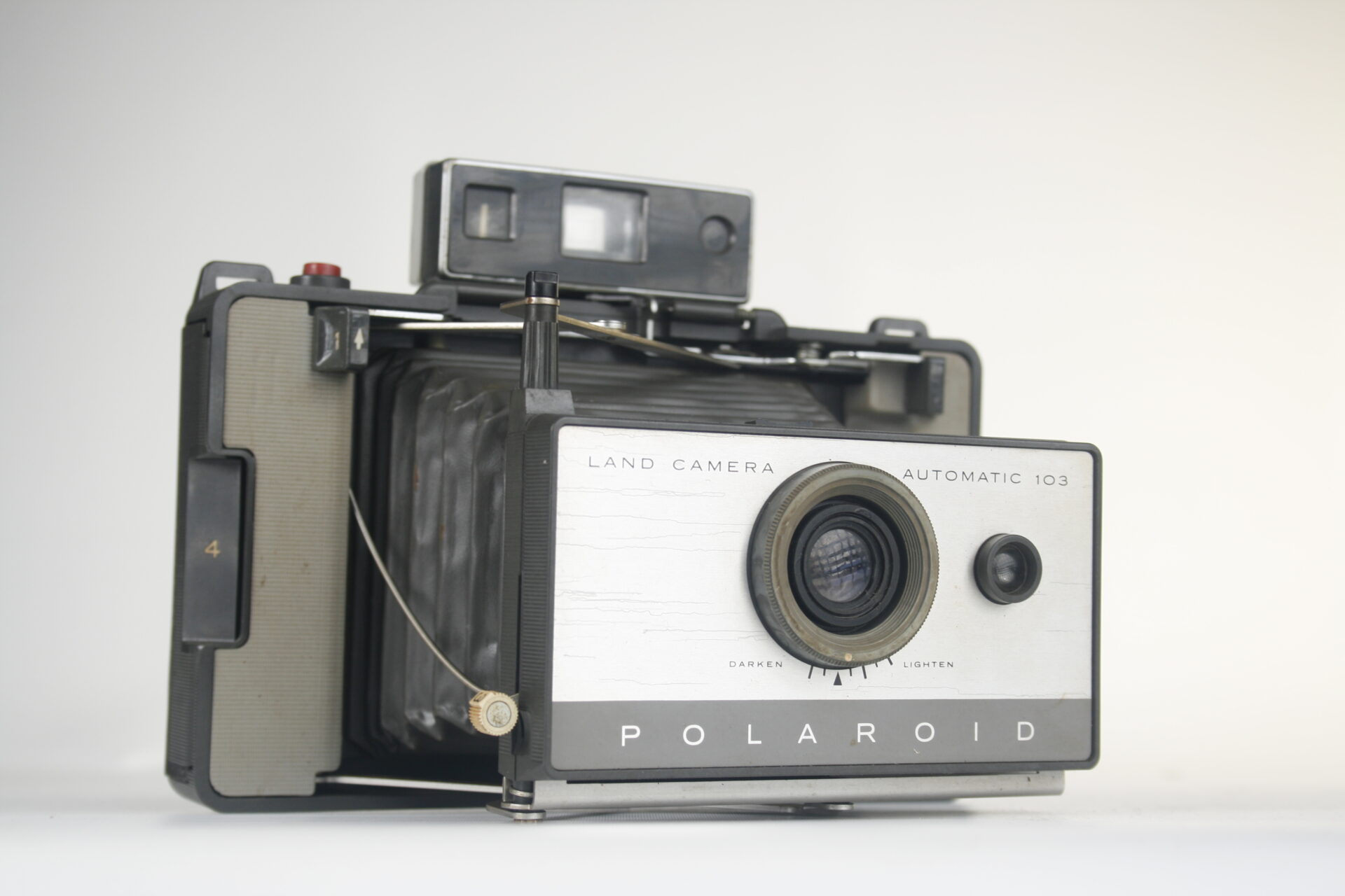 Polaroid Land Camera Automatic. Model 103. 100 Series Packfilm. 1965-1967. USA