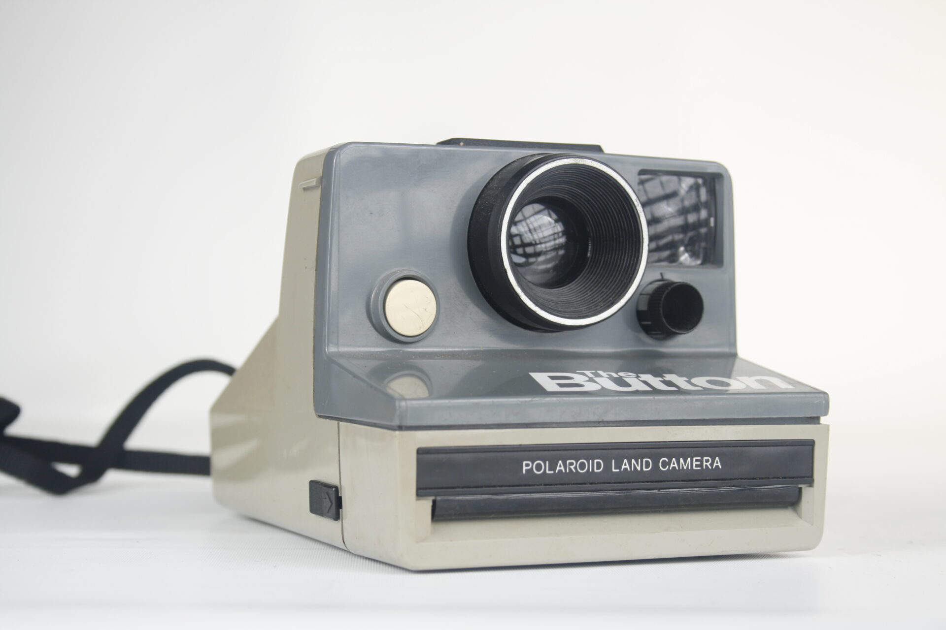 Polaroid Land Camera The Button. SX-70 integraal film. 1981. USA