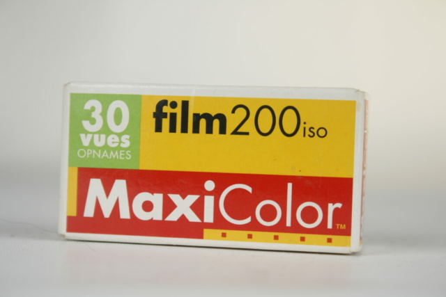 MaxiColor. Film 200 iso. 30 opnames.