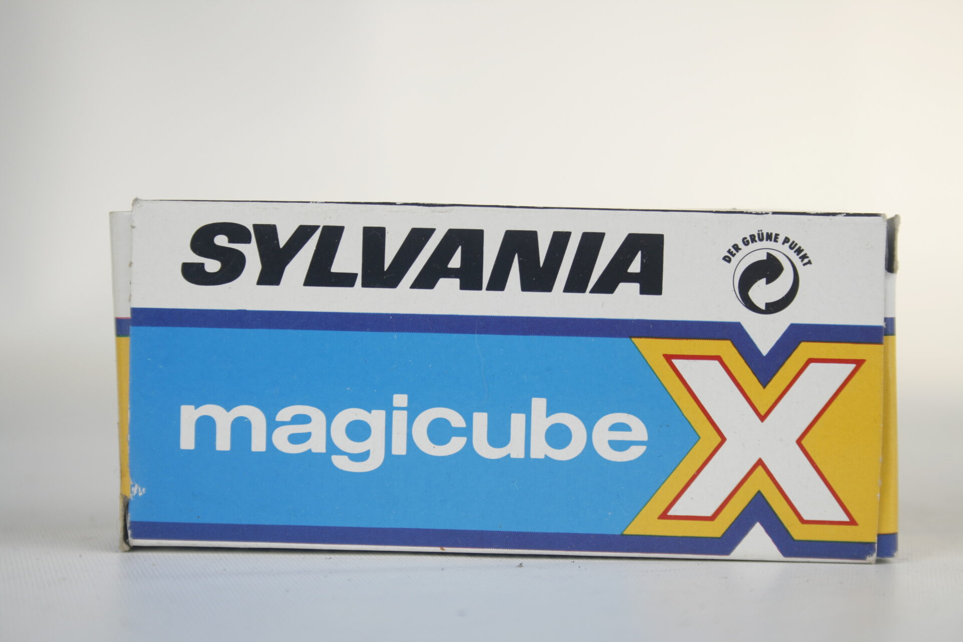 Sylvania Magiccube X