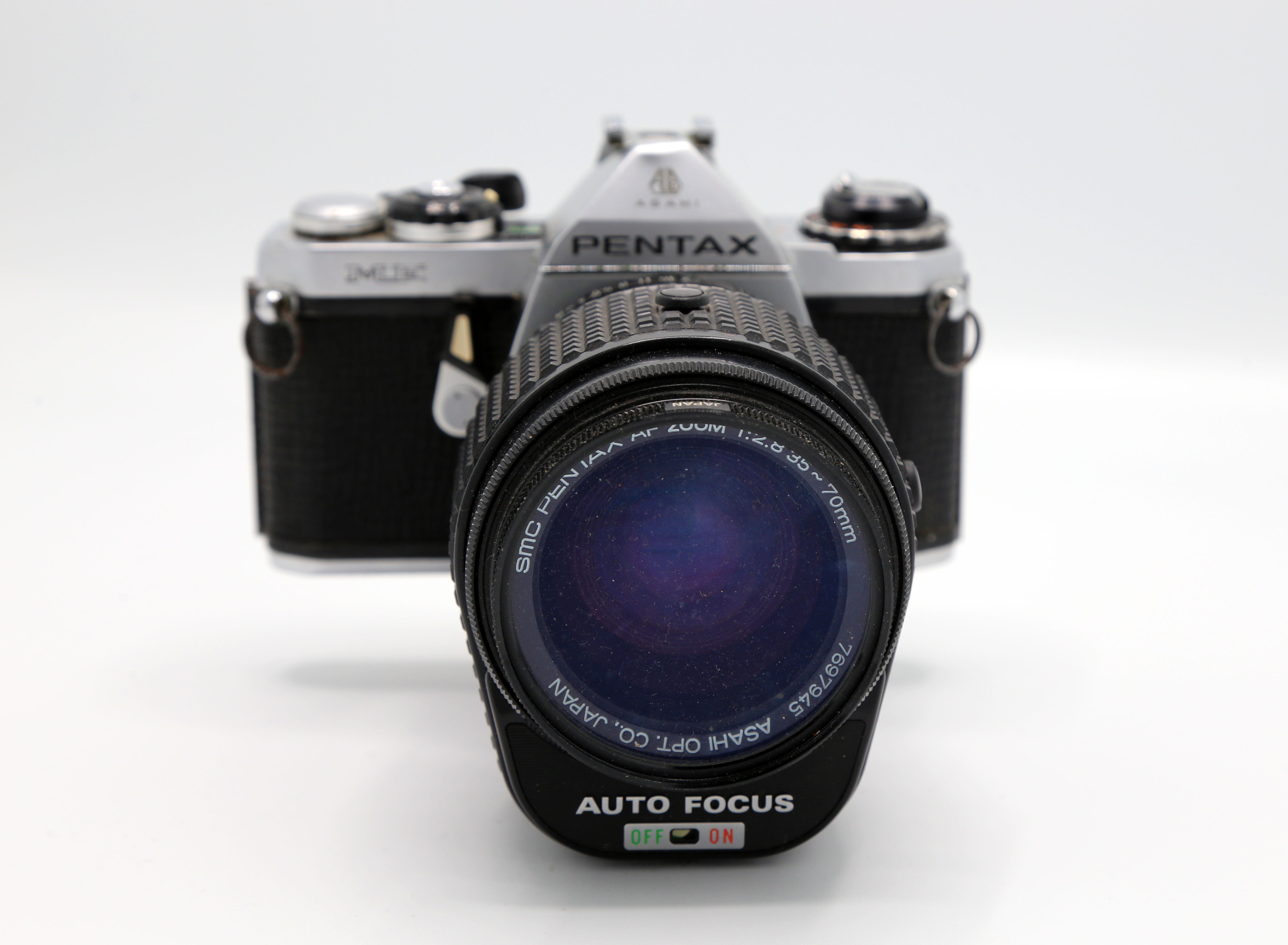 Pentax ME. 35mm met eerste autofocus lens. SLR camera. 1977. Japan