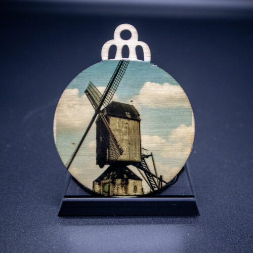 Kerstbal molen Rosmalen Molenstraat